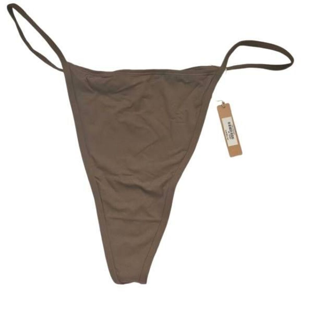 SKIMS STRING PANTY NWT‎